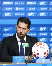 开云-足球报：三镇已到退无可退的绝境，全力纠错才能留住保级希望